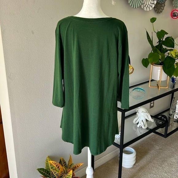 Ava & Viv: NEW Cute Comfy Women round neckline, loose fit , pull on Top, Size 1X - Picture 4 of 7